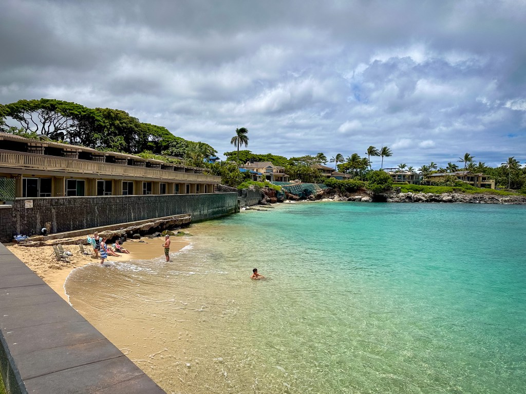 Erosion exacerbated by the effects of climate change has affected the Kahana Sunset condos. (Nathan Eagle/Civil Beat/2024)