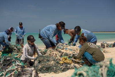Huge Amount Of Marine Garbage Removed From Papahanaumokuakea