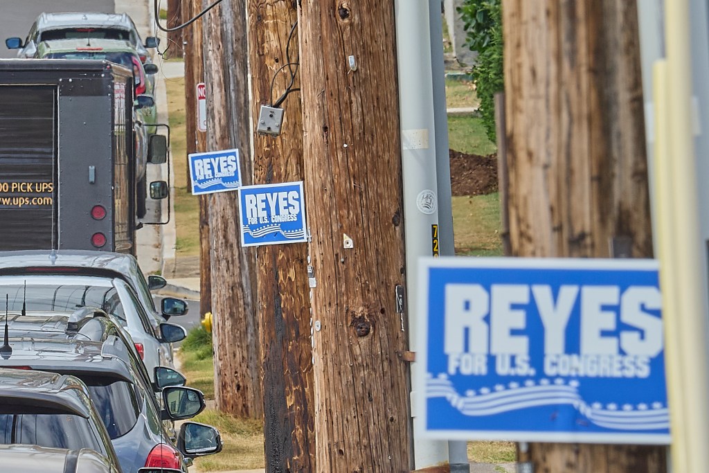 At this time during any election cycle, candidate signs begin to appear in and around the various districts that candidates are hoping to win.  There are, however, rules attached to the placement of signs and some have complained that Auturo Reyes, a Republican candidate for the US Senate, is placing his signage on State owned property in violation of election laws. These signs were photographed on Wednesday July 10th, on telephone/electricity poles along Wilhelmina Drive in Kaimuki. (David Croxford/Civil Beat/2024)
