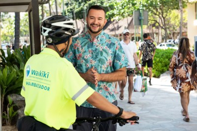 Denby Fawcett: City Pays For Team of Aloha Ambassadors To Make Waikiki Safer At Night
