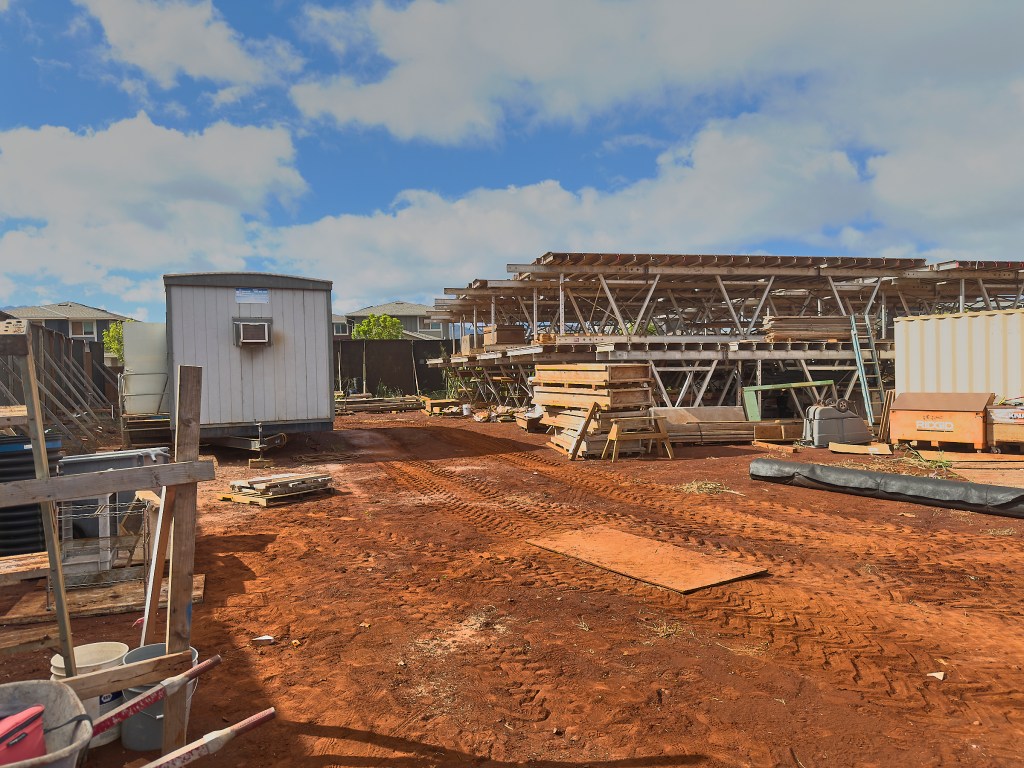 Construction is getting underway on the second part of the new affordable living complex Koa Vista, in Koa Ridge in Waipio (David Croxford/Civil Beat/2024)
