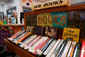 Hawaiʻi School Libraries Are Shrinking When Students May Need Them Most