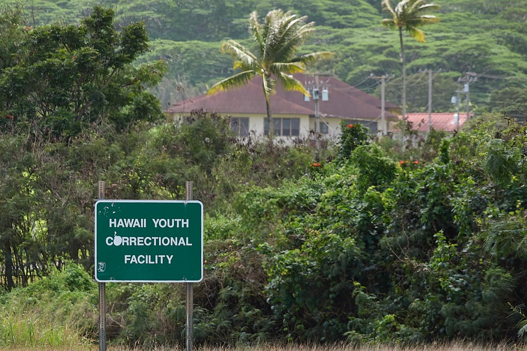 Hawaii Youth Correctional Facility is short on cooks but still needs to provide meals for the inmates. So Directors of the facility have resorted to purchasing meals from L & L and Zippy's in nearby Kailua and is asking for another $800,000 to cover the costs through this year. (David Croxford/Civil Beat/2025)
