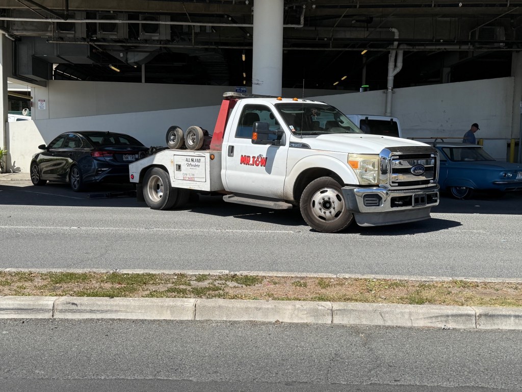 Towing company Mr Tow has held the contract for services at the Ala Wai Small Boat Harbor since July 2020. Towing fees are $165 per vehicle.