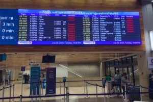 Honolulu Airport Travelers Fend For Themselves Amid Tsunami Threat