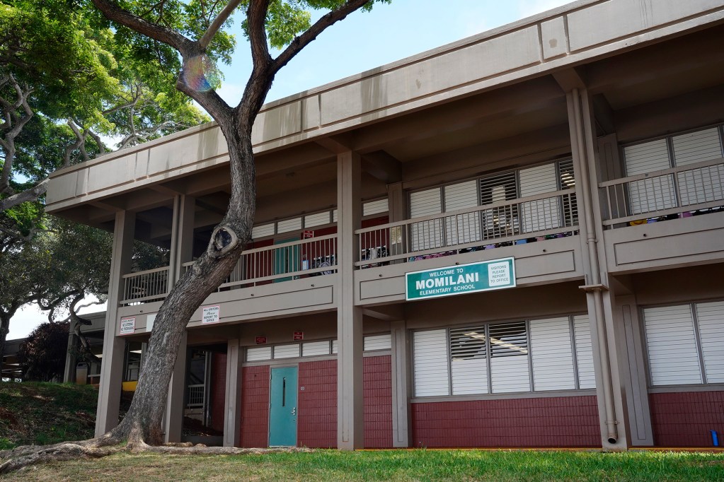 Momilani Elementary is photographed Tuesday, Aug. 12, 2025, in Pearl City. A former coach/teacher moved from Punahou to Momilani Elementary after being accused of sexual abuse. (Kevin Fujii/Civil Beat/2025)