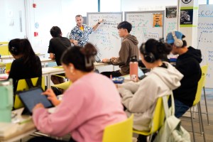 Volunteers Oversee Hawaiʻi Charter Schools. The State Has Little Say Over Them