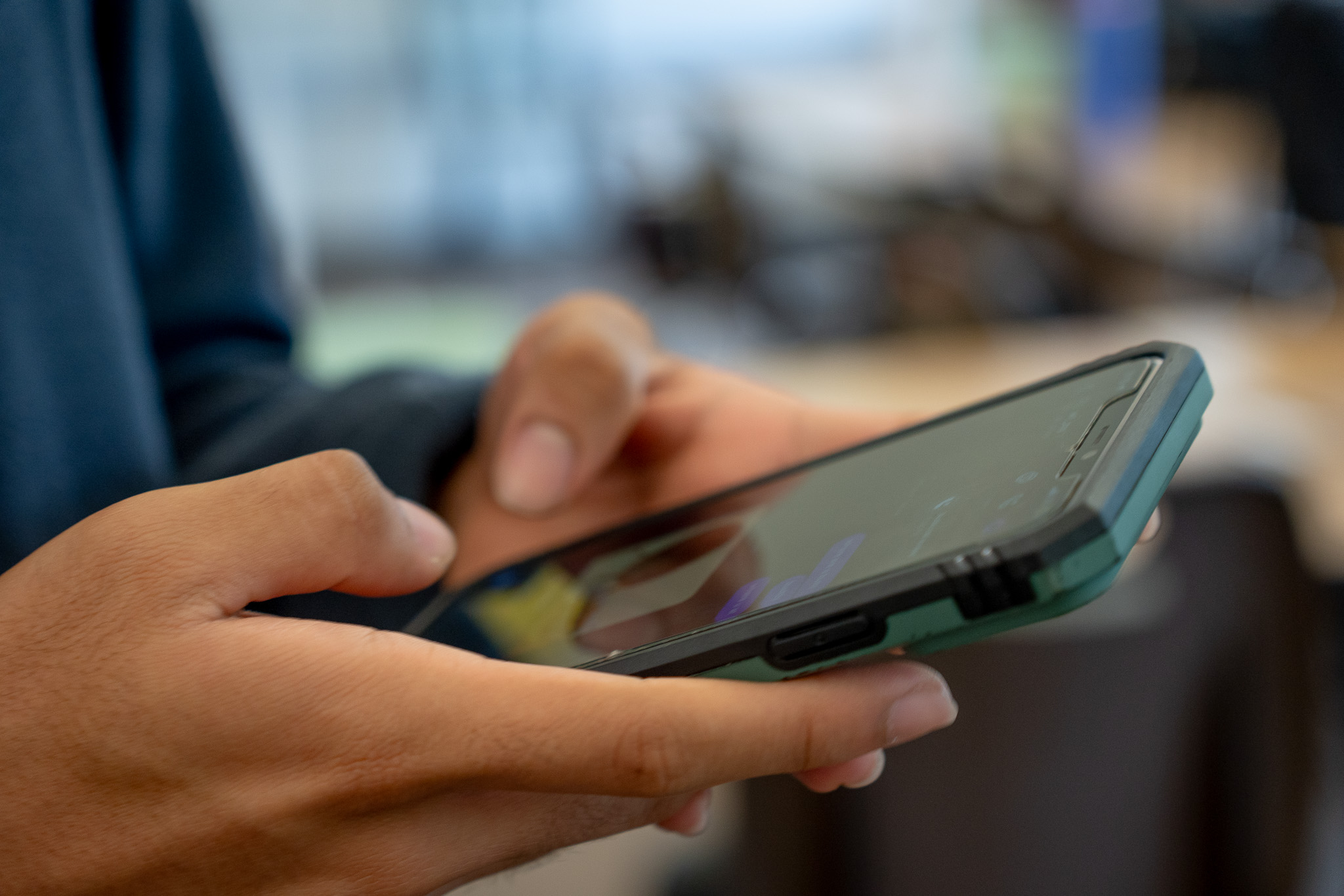 Hawaiʻi Schools' New Cellphone Ban Is Here. What Are Teens Saying?