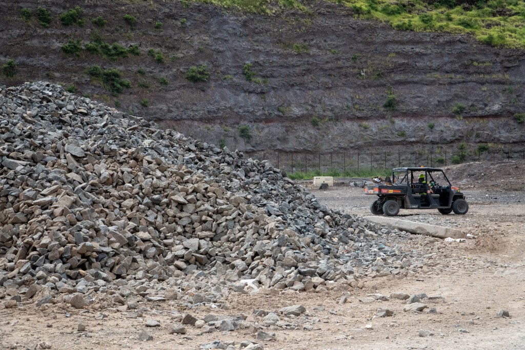 Crushed rock is piled next to an active dump site at  the Waimalao Gulch Sanitary Landfill in west Oʻahu May 28, 2026. (Craig Fujii/Civil Beat/2026)