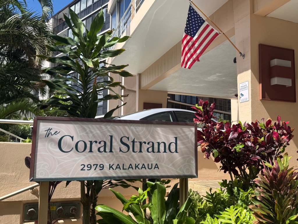 Coral Strand, Diamond Head, Gold Coast, Cipres, Sex, Corcoran
