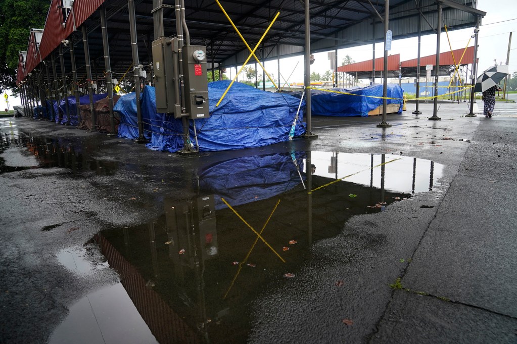 The Hilo Farmer’s Market is closed as Hurricane Nolo’s outer bands reach Hawaiʻi Island Saturday, Sept. 26, 2026, in Hilo. (Kevin Fujii/Civil Beat/2026)