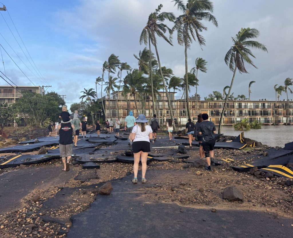 Hurricane Lowell battered Poʻipū on the South Shore of Kauaʻi Monday night and Tuesday morning. (Courtesy: Guy Miller/2026)